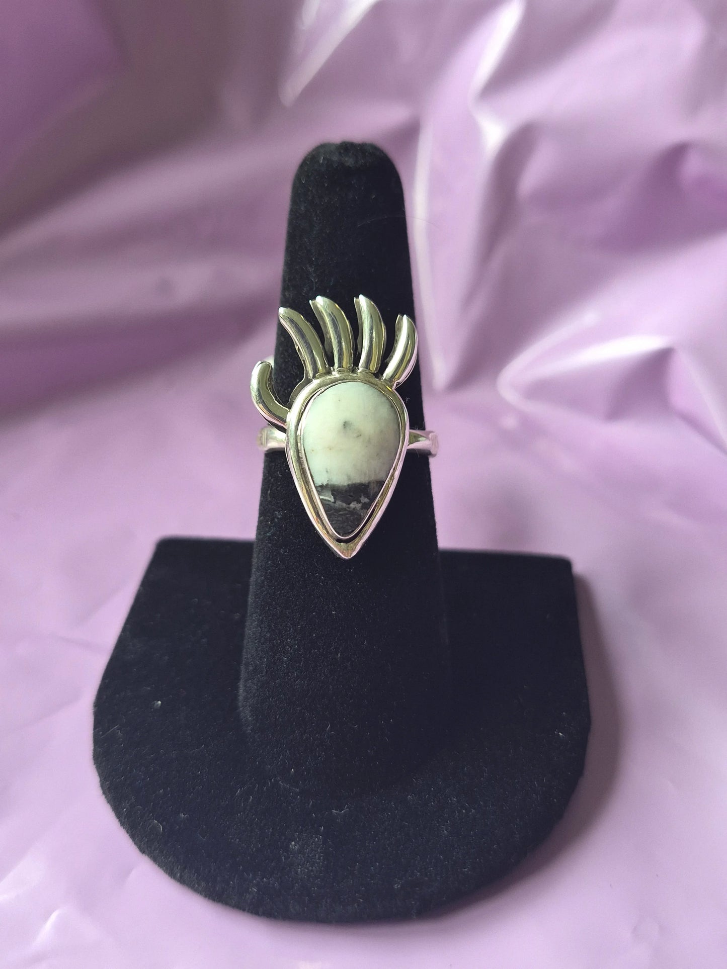 White Buffalo Turquoise Ring 7 1/2