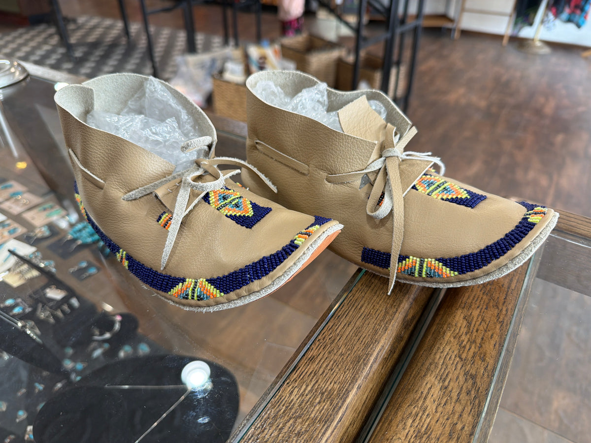 Beaded Moccasins Sz 5-6
