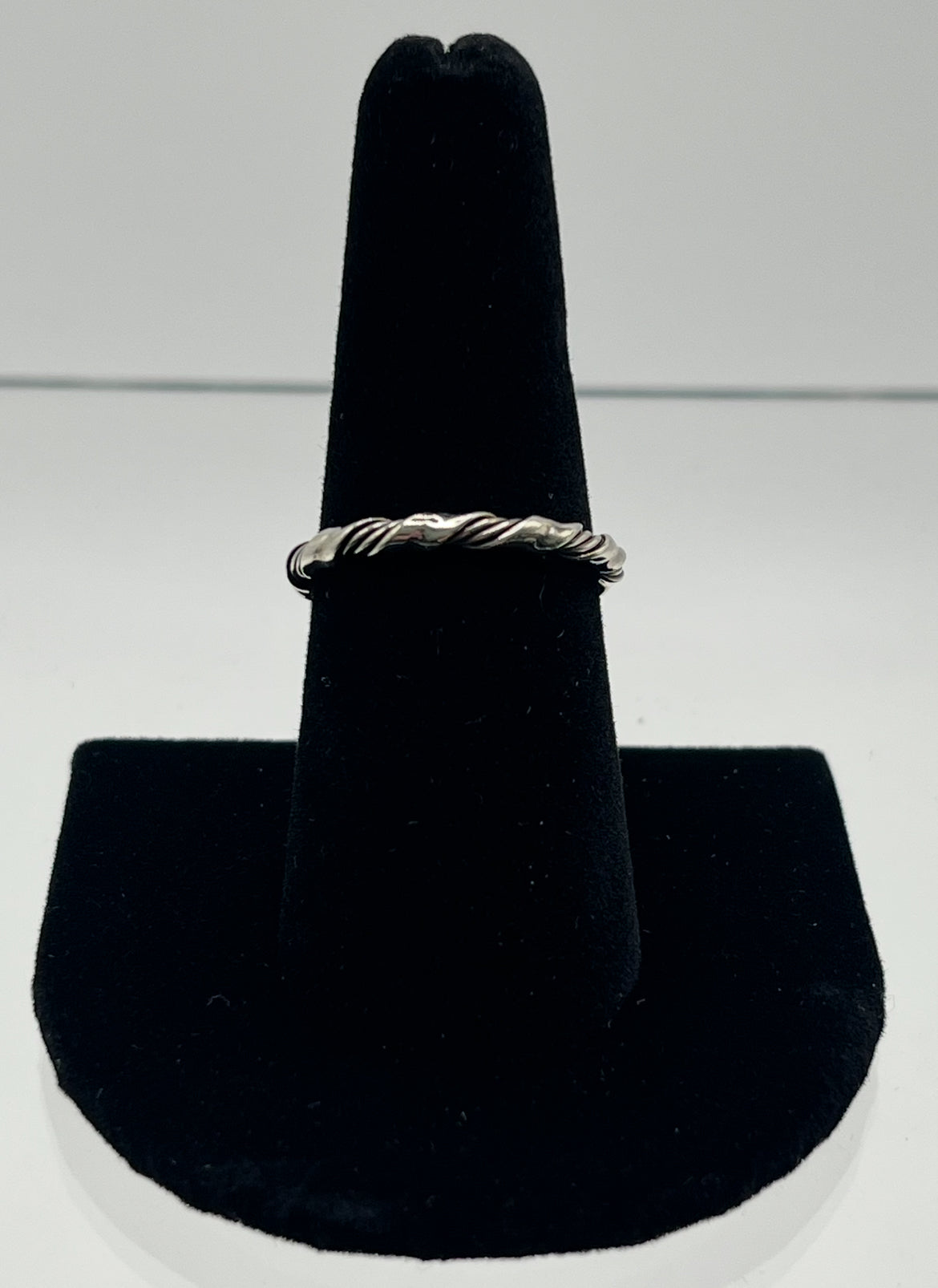 Turquoise and Sterling Silver Ring with Rope Band; Size 8.5