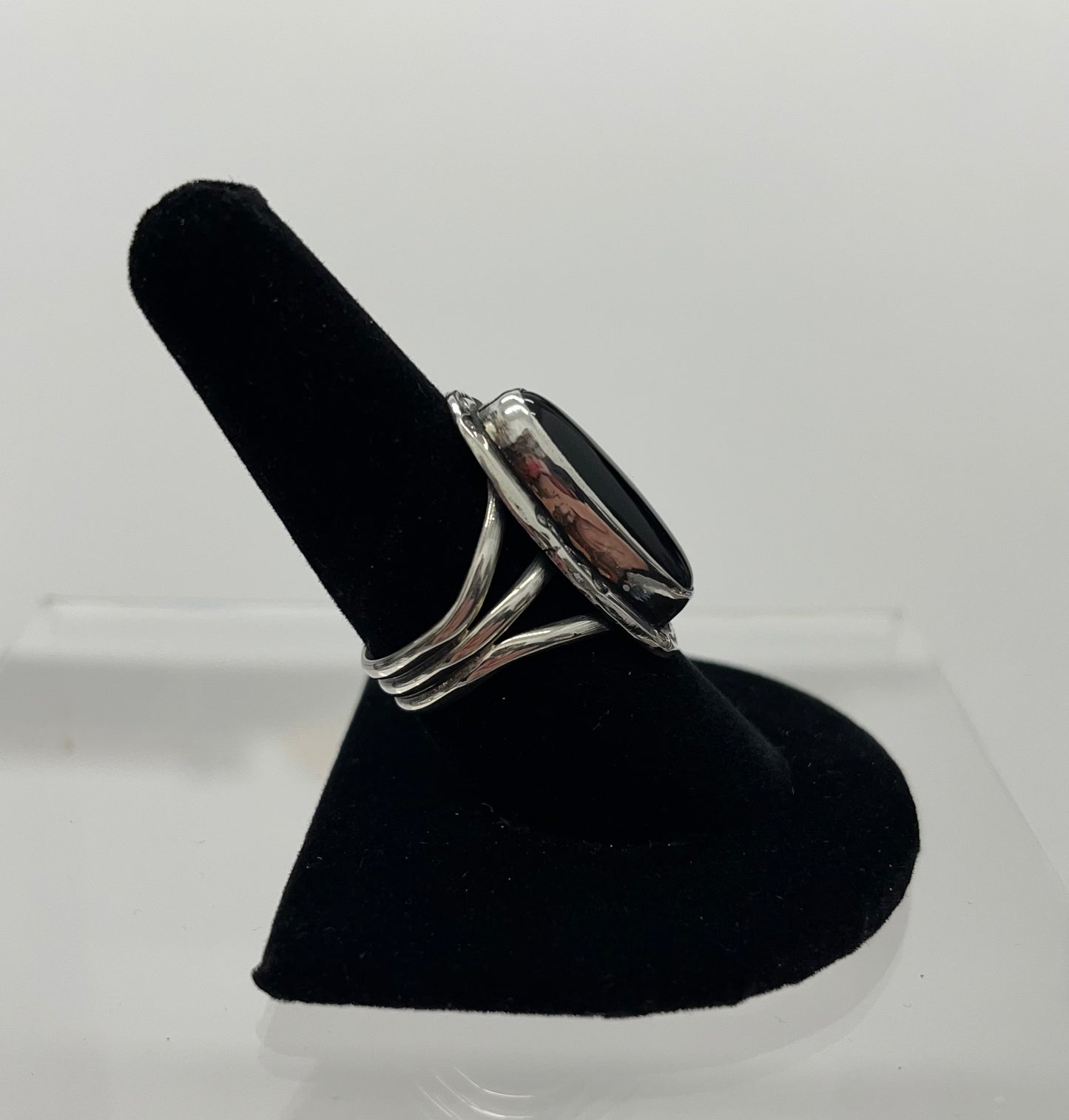 Onyx and Sterling Silver Oval Shaped Ring 9.75
