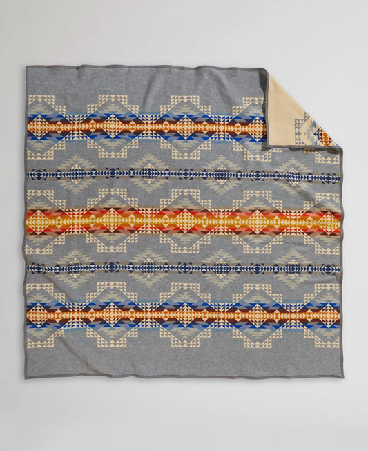 Pendleton Jacquard Unnapped Robe Blanket; Smith Rock