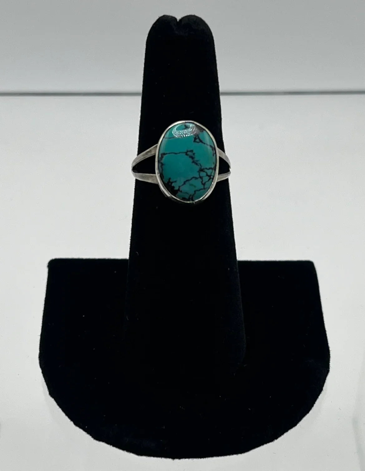 Green Turquoise and Sterling Silver, Oval Shaped Ring; Size 6