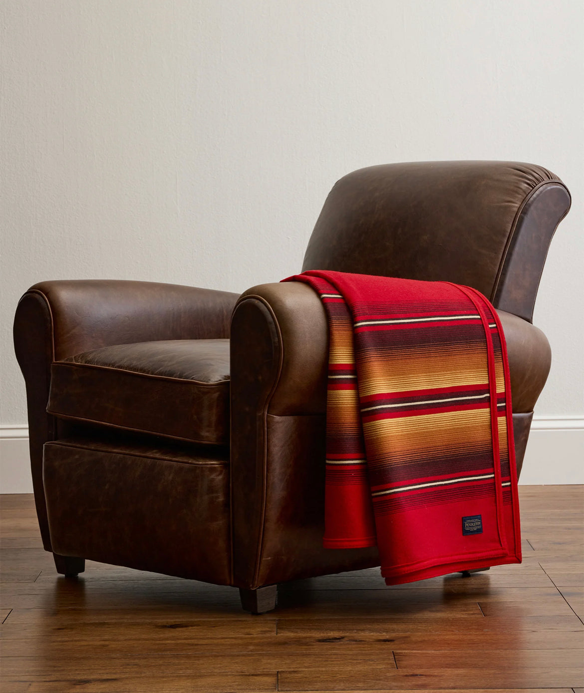 Pendleton Serape Robe Blanket; Scarlet