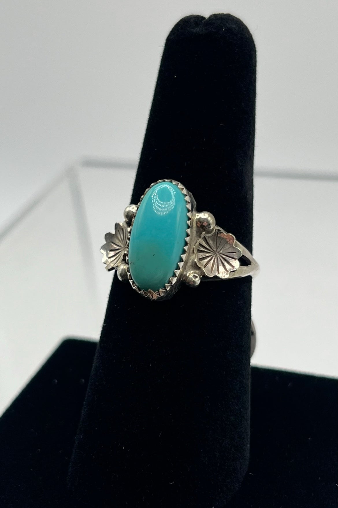 Turquoise and Sterling Silver Ring with Floral Detail; Size 7.5