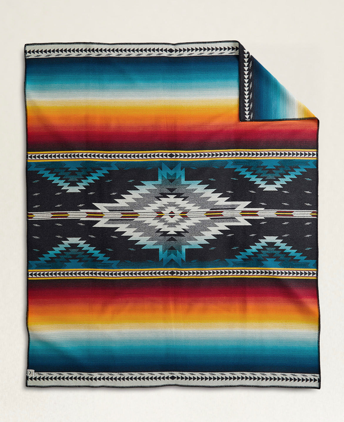 Pendleton Jacquard Unnapped Robe Blanket; Saltillo Sunset