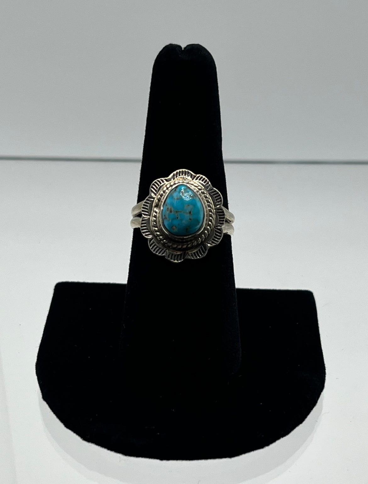 Kingman Turquoise and Sterling Silver Ring with Petal Detail; Size 8