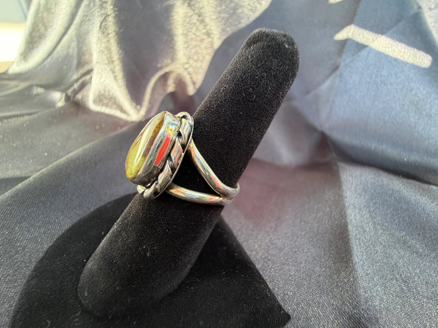 Gaspeite / Sterling Silver Ring (Size 7)