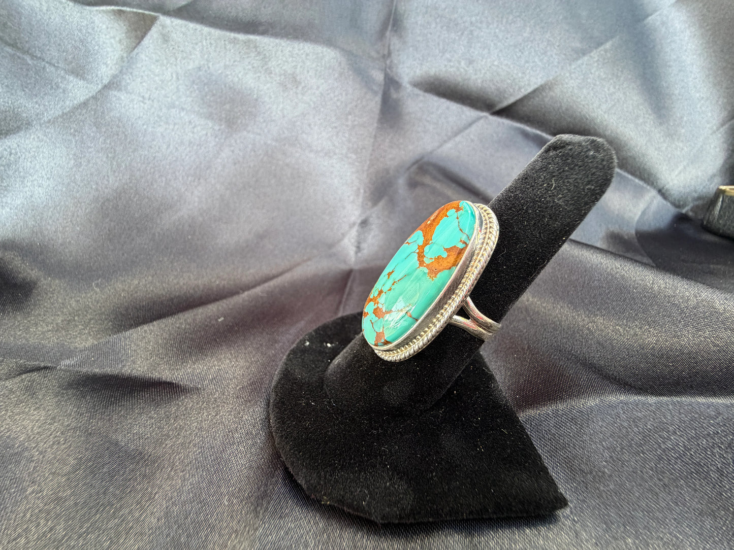 Turquoise Ring / Sterling Silver (Size 7 1/2)