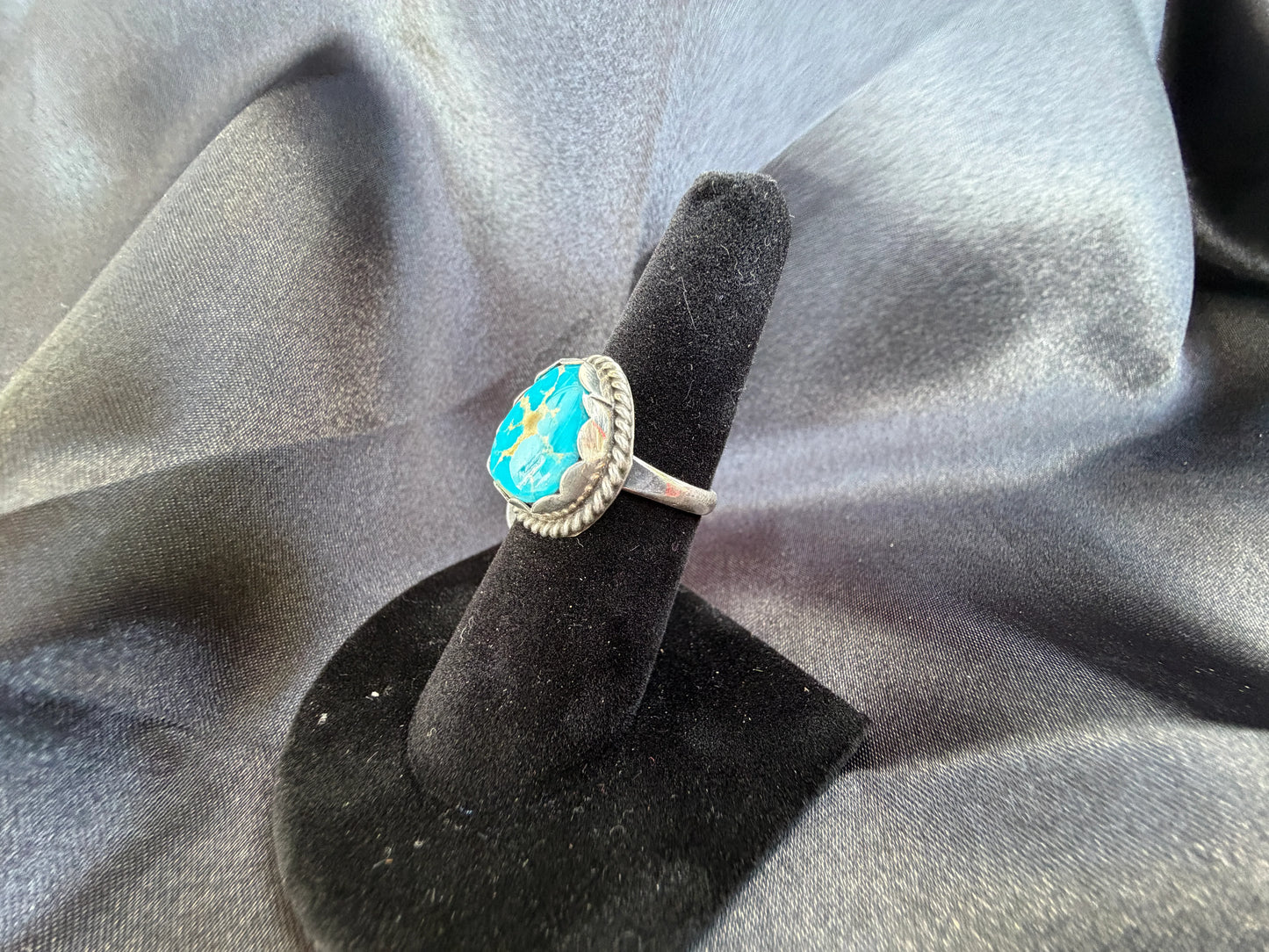 Turquoise / Sterling Silver Ring (Size 6 1/2)