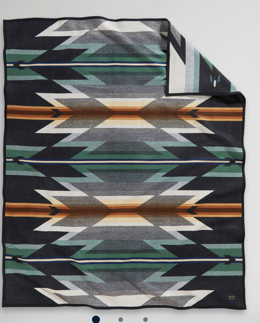 Pendleton Unnapped Robe Blanket; Wyeth Trail