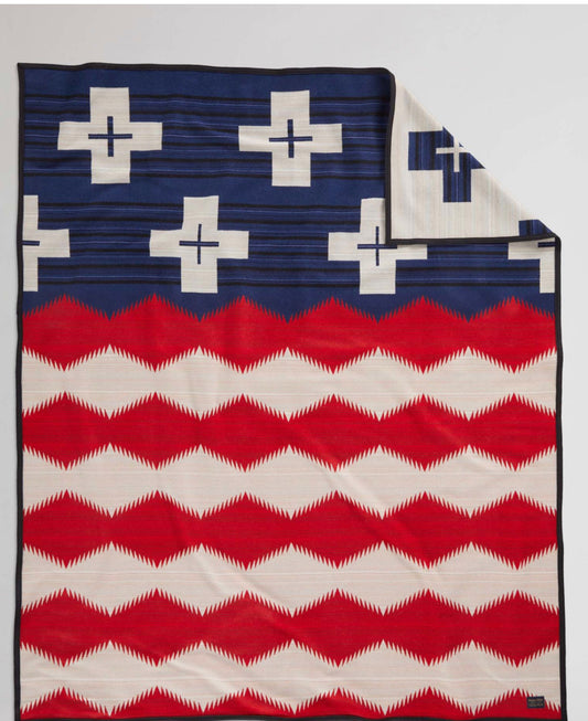 Pendleton Jacquard Unapped Robe Blanket; Brave Star