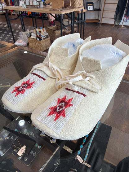 Beaded Elk Moccasins - Sz 10/11