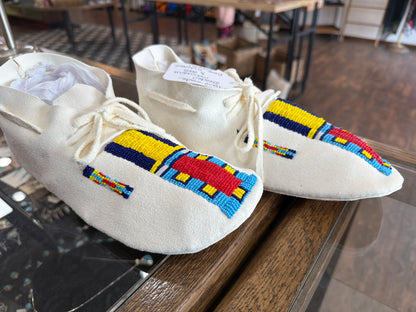 Beaded Moccasins Sz 9-10