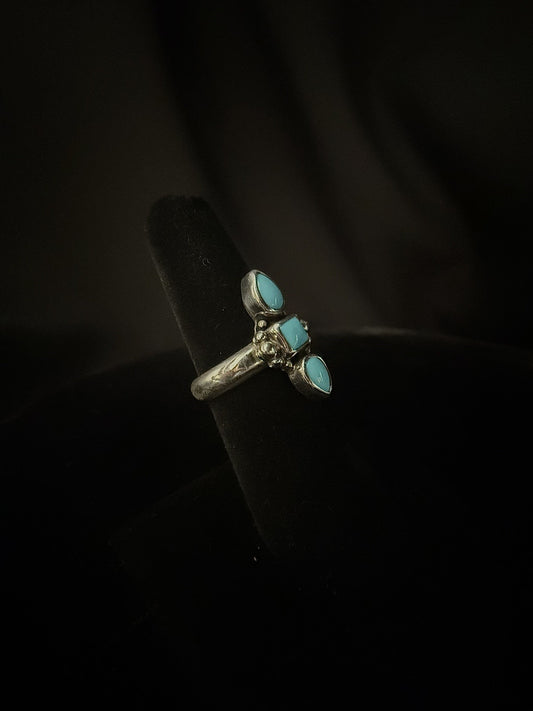 Turquoise/Sterling Silver Ring (Size 6 1/2)