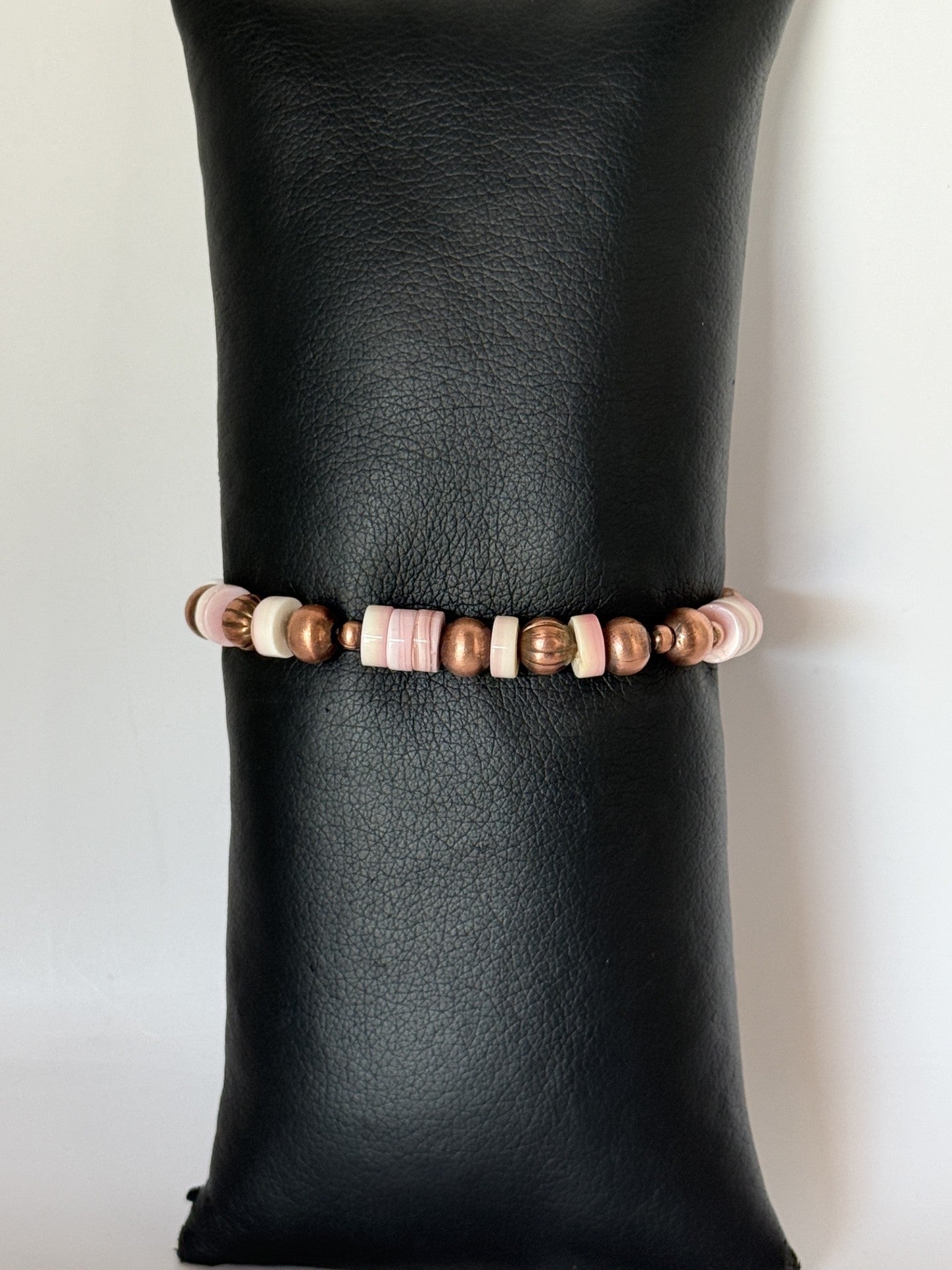 Pink Conch & Copper Beaded Stretchy Bracelet