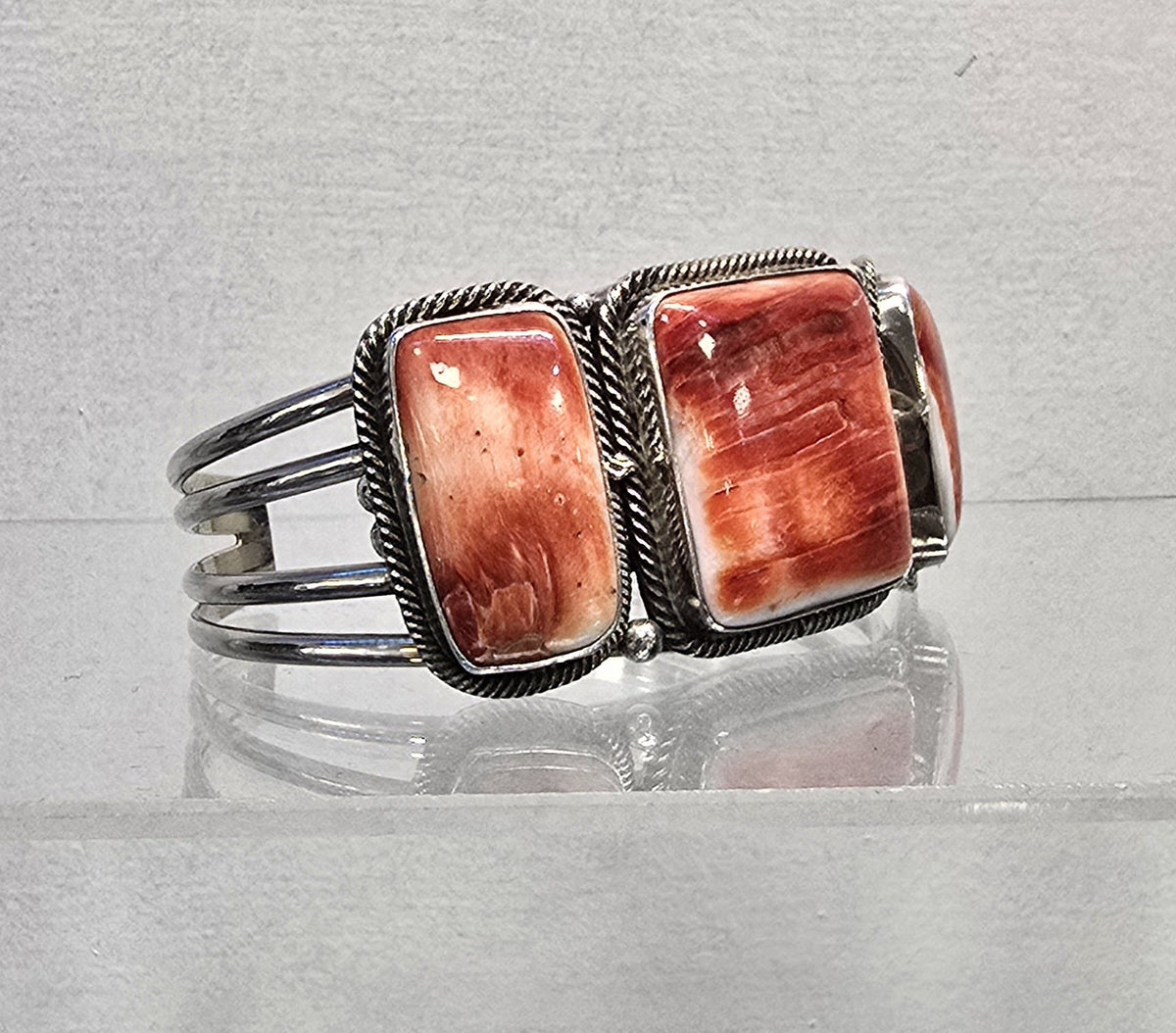 3 Stone Spiny Oyster Bracelet