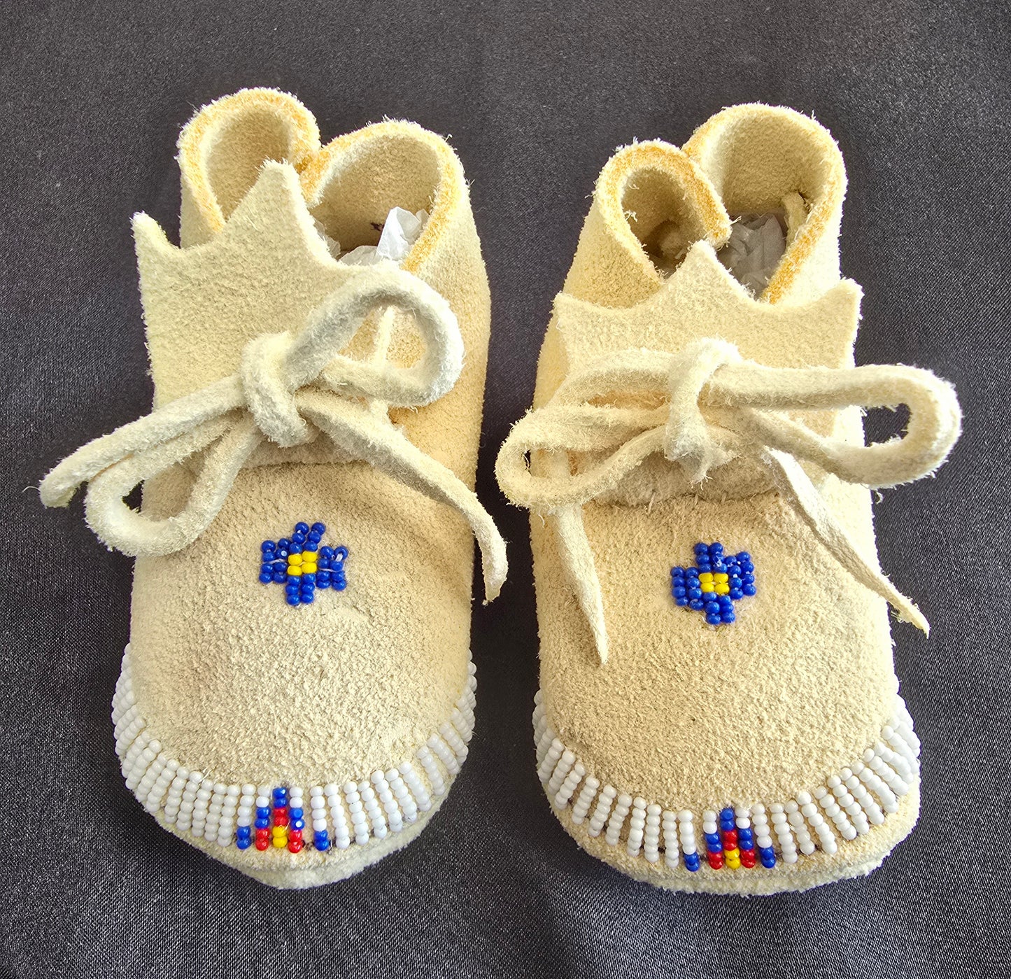 Baby Moccasins - Newborn (White/Blue)