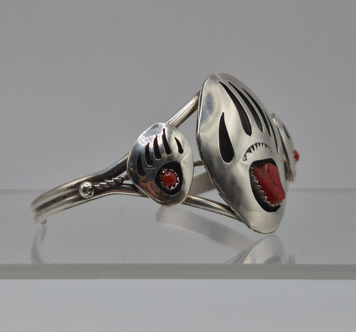 Bear Claw Corral Bracelet