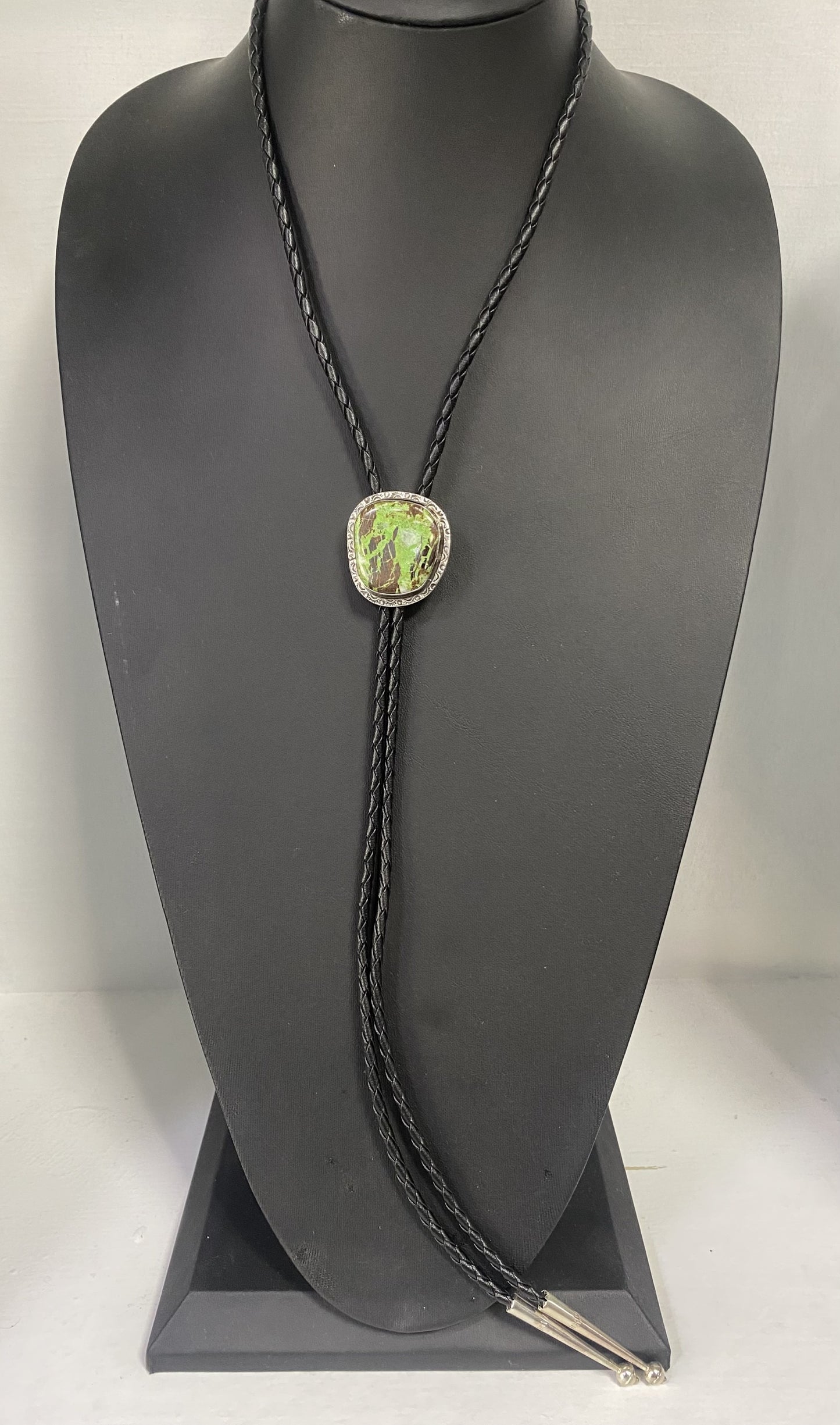 Sterling Silver & Gaspeite Bolo Tie