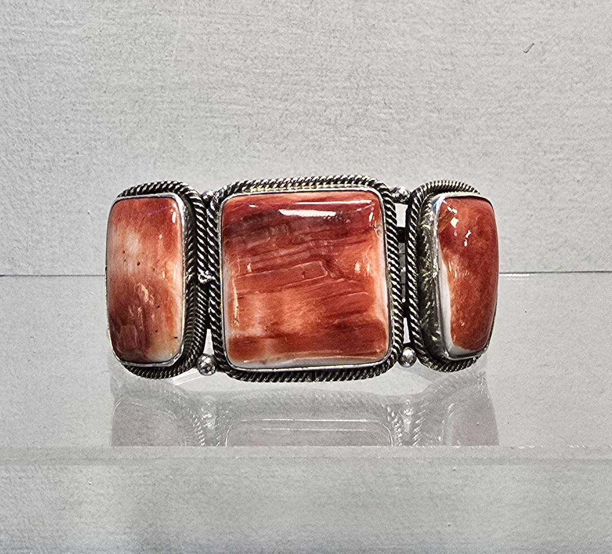 3 Stone Spiny Oyster Bracelet