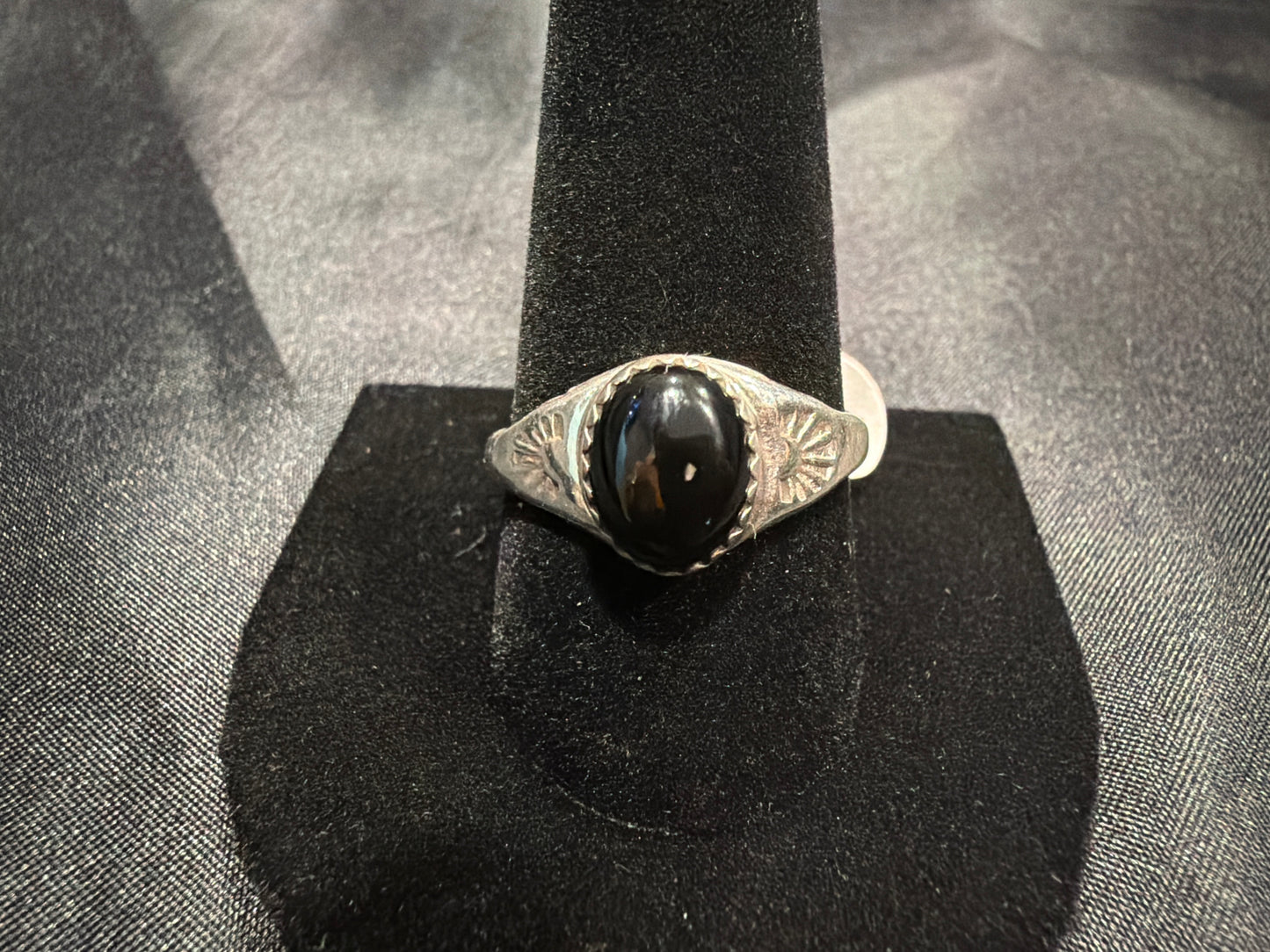 Onyx/Sterling Silver (Size 11 1/4)