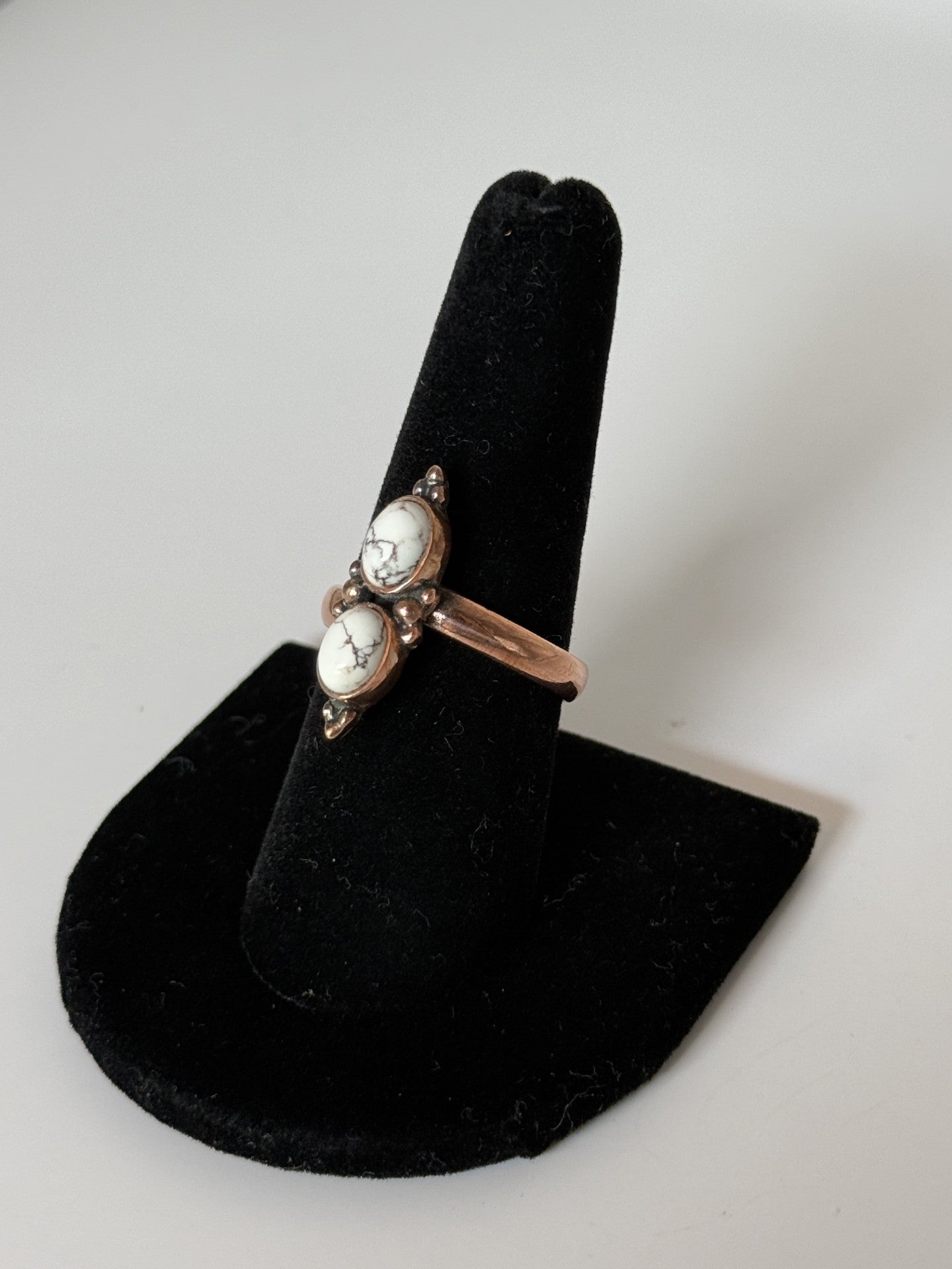 Magnesite & Copper Ring - Size 8 1/2
