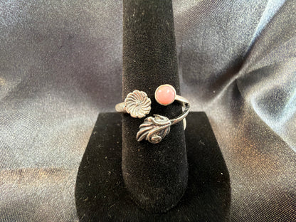Pink Conch/Sterling Silver Ring (Size 9 3/4)
