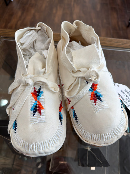 Beaded Moccasins Sz 8/9