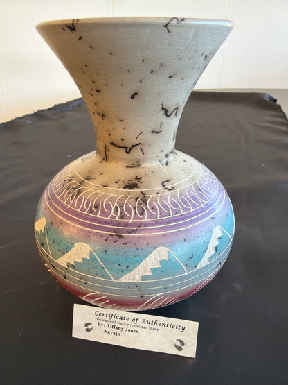 Horsehair Pottery - Tiffany J. (Navajo)