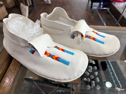 Adult Beaded Moccasins Sz 10