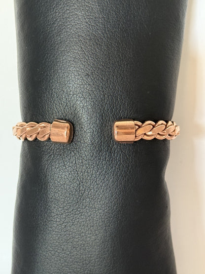 Copper Bracelet with Twist Chain Design