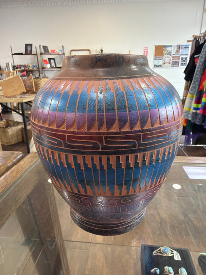 Pottery by Marlene Gret