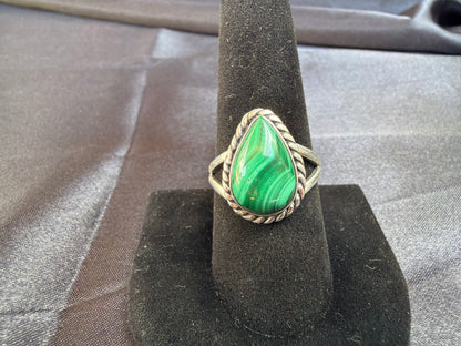 Malachite/Sterling Silver Ring (Size 9 1/2)