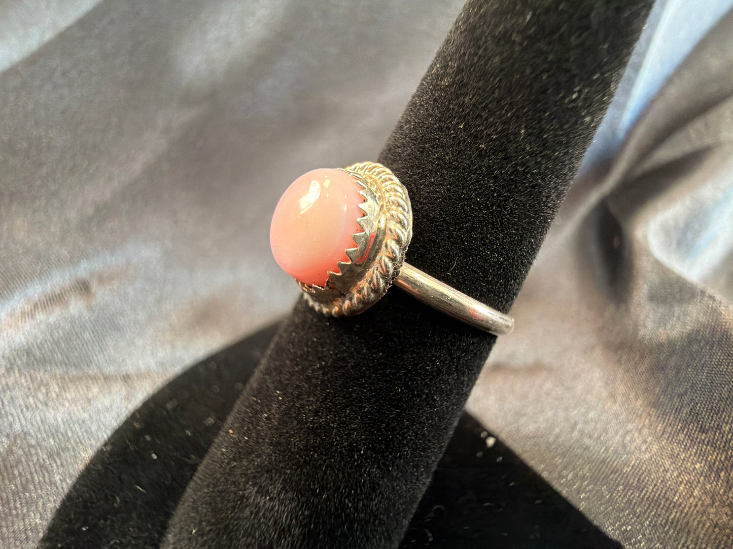 Pink Conch/Sterling Silver Ring (Size 6 1/2)