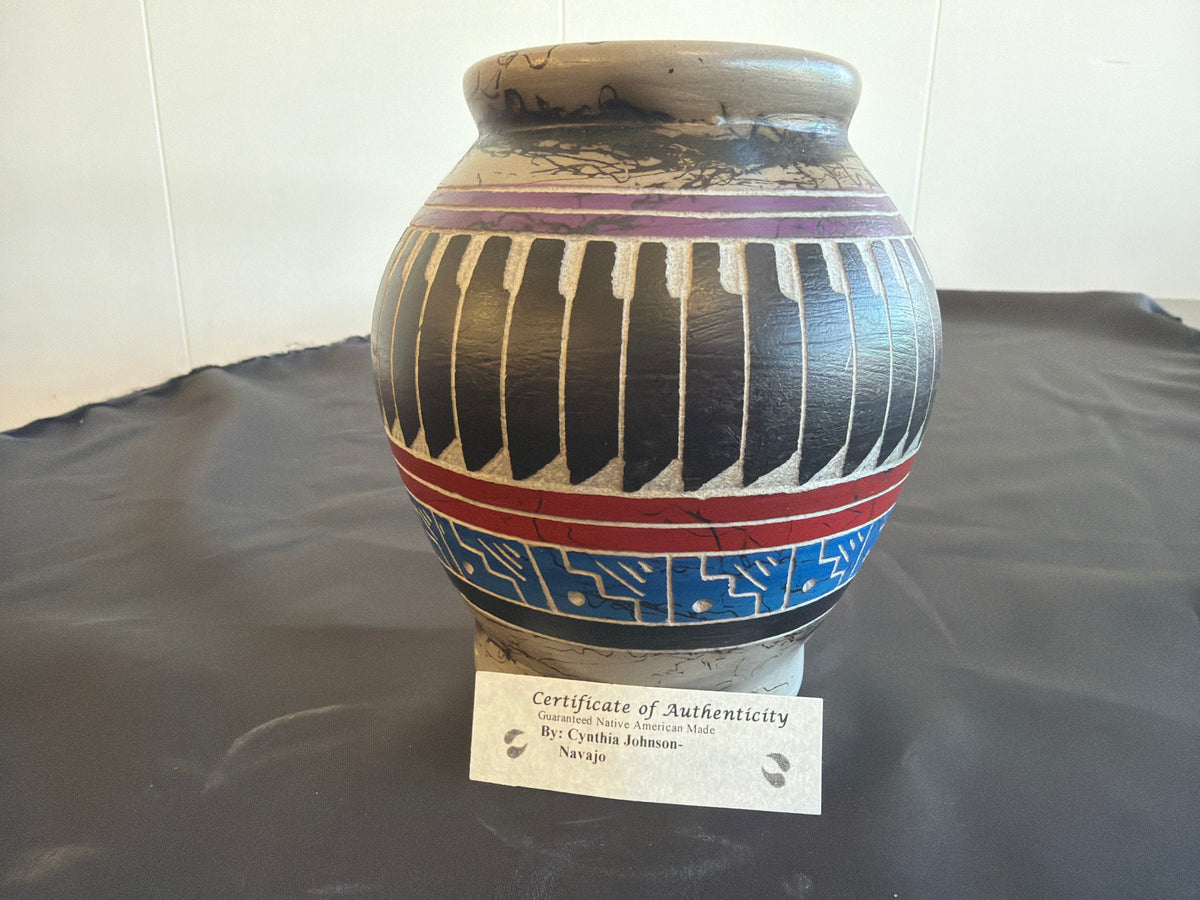 Horsehair Pottery - Cynthia Johnson (Navajo)