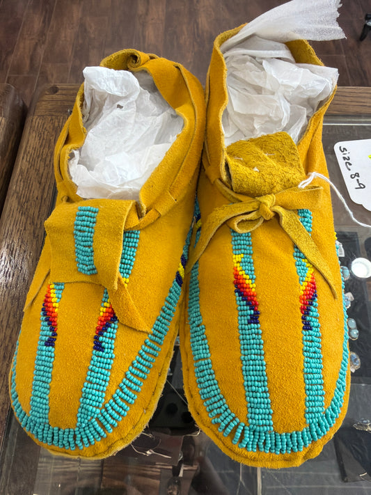 Beaded Moccasins Sz 8-9