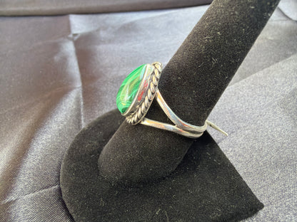 Malachite/Sterling Silver Ring (Size 9 1/2)