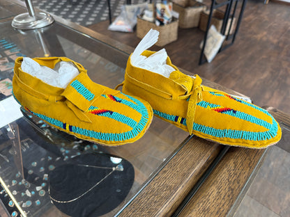 Beaded Moccasins Sz 8-9