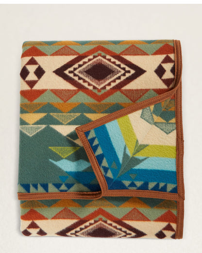 Pendleton Jaquard Napped Robe; Highland Peak Balsam