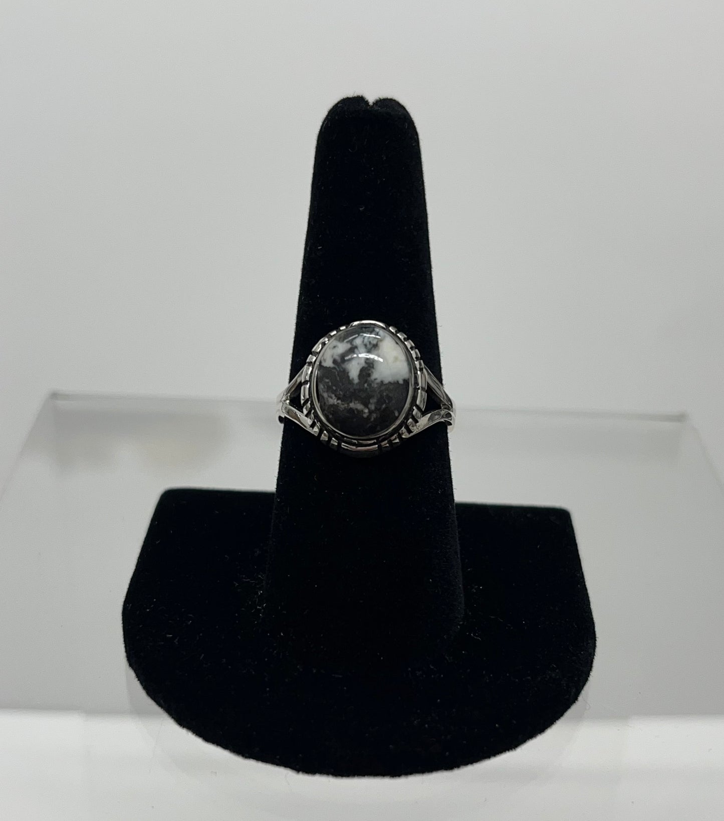 White Buffalo Turquoise and Sterling Silver Ring; Size 8.75