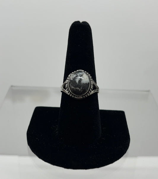 White Buffalo Turquoise and Sterling Silver Ring; Size 8.75