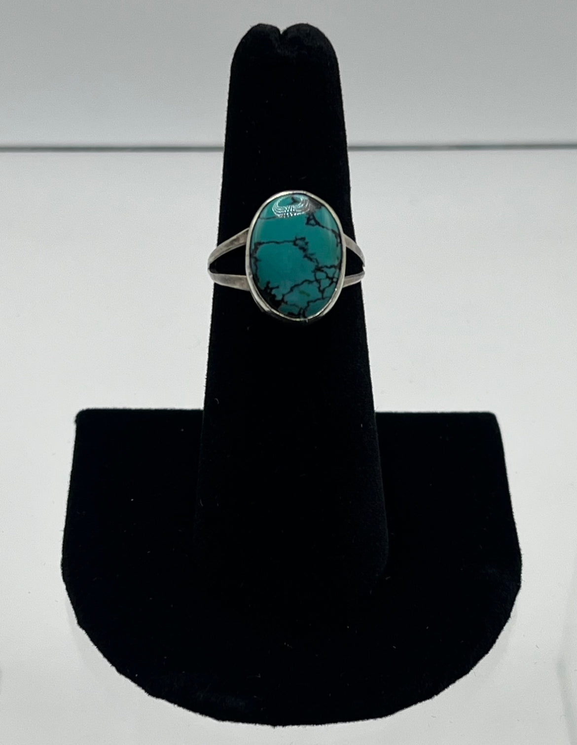 Green Turquoise and Sterling Silver, Oval Shaped Ring; Size 6