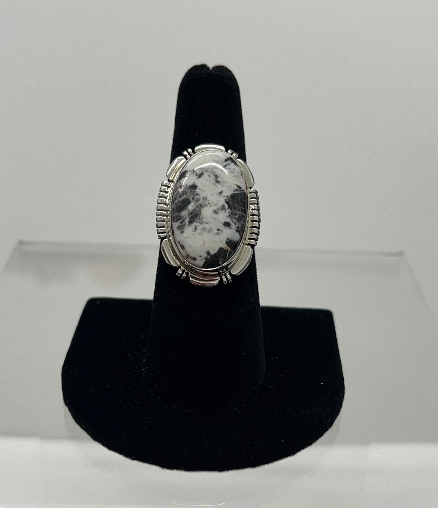 White Buffalo Turquoise and Sterling Silver Ring; Size 7.5