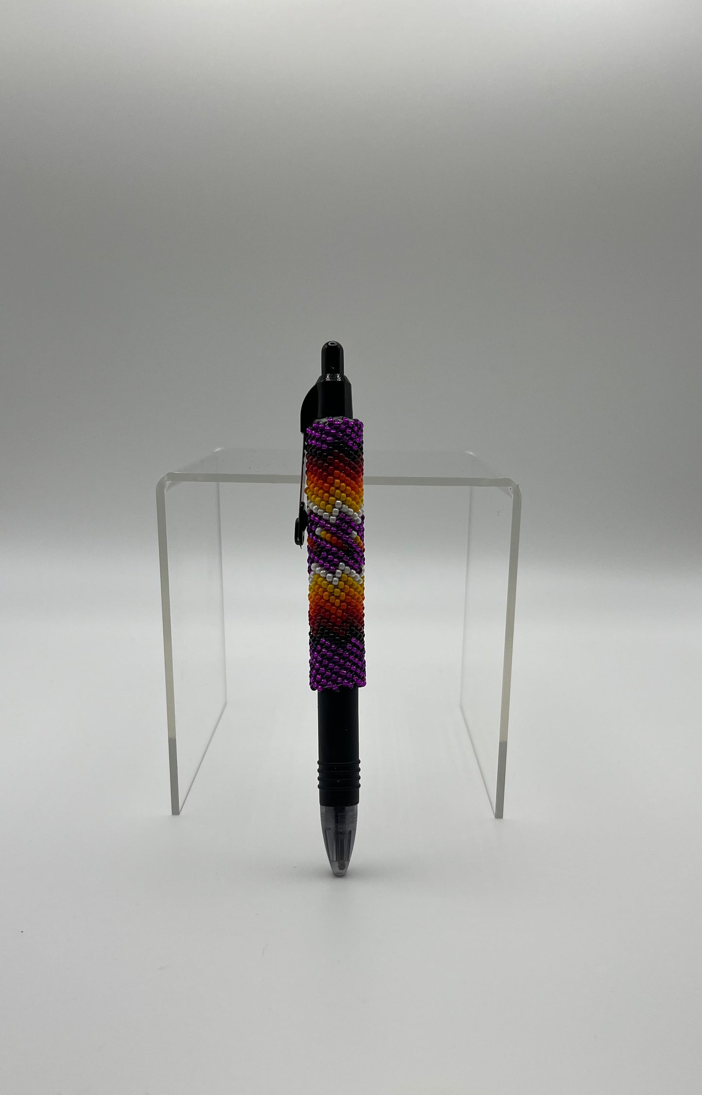 Beaded Pen; Fuchsia