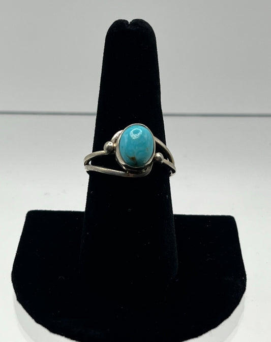 Small Turquoise and Sterling Silver Ring; Size 8.5
