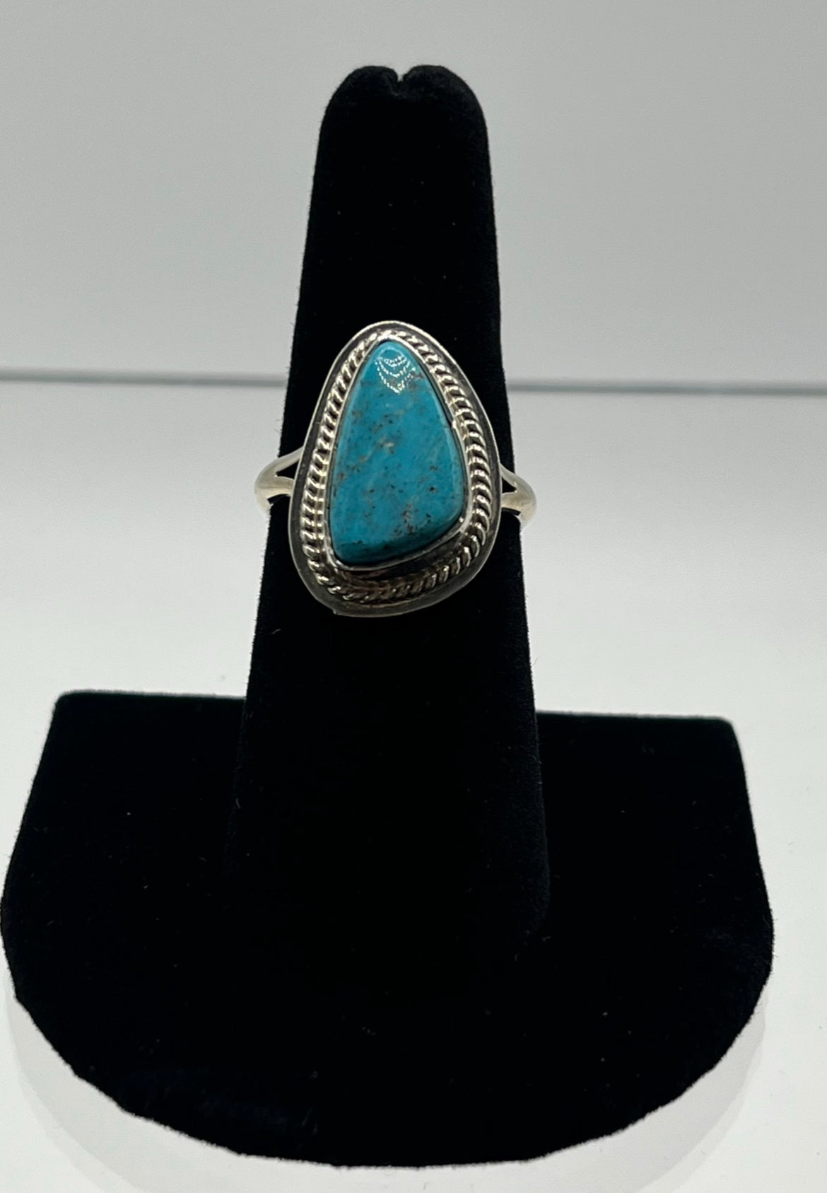 Kingman Turquoise and Sterling Silver Ring; Size 7