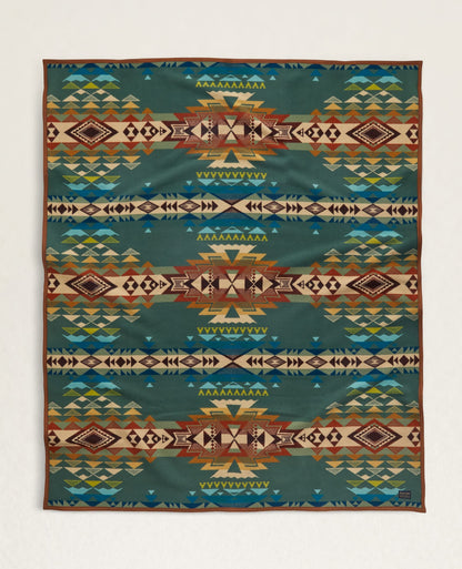 Pendleton Jaquard Napped Robe; Highland Peak Balsam