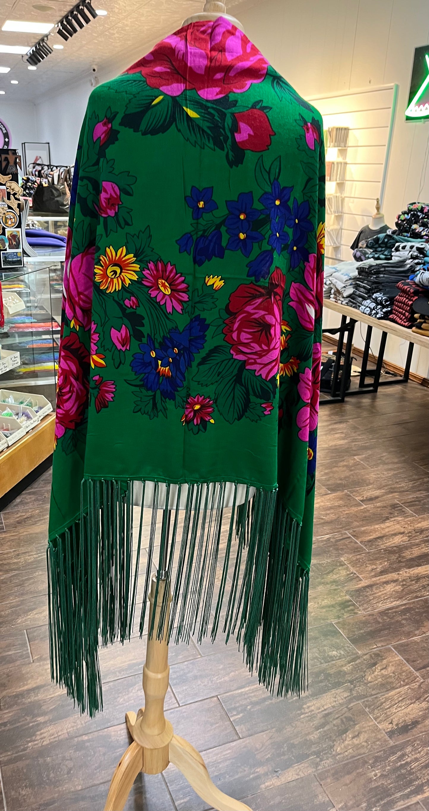 Kokum Shawl; Kelly Green