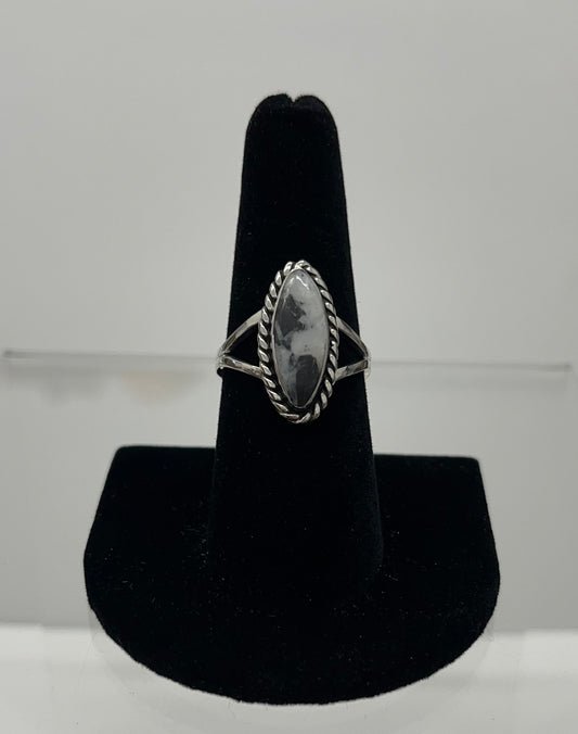 White Buffalo Turquoise and Sterling Silver Ring; Size 8.25