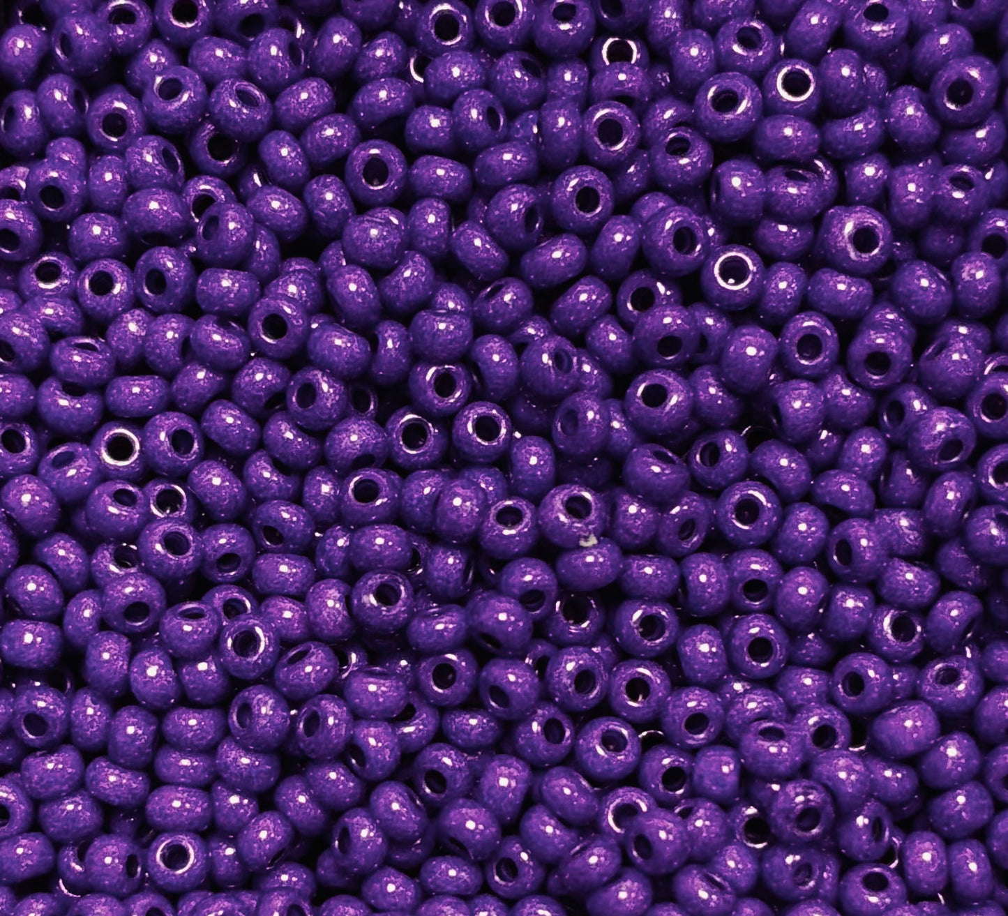 11 Seed Bead Terra Intensive Violet